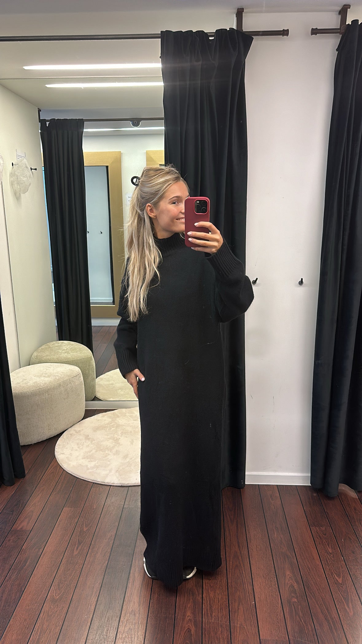 Long knit sweater dress - black