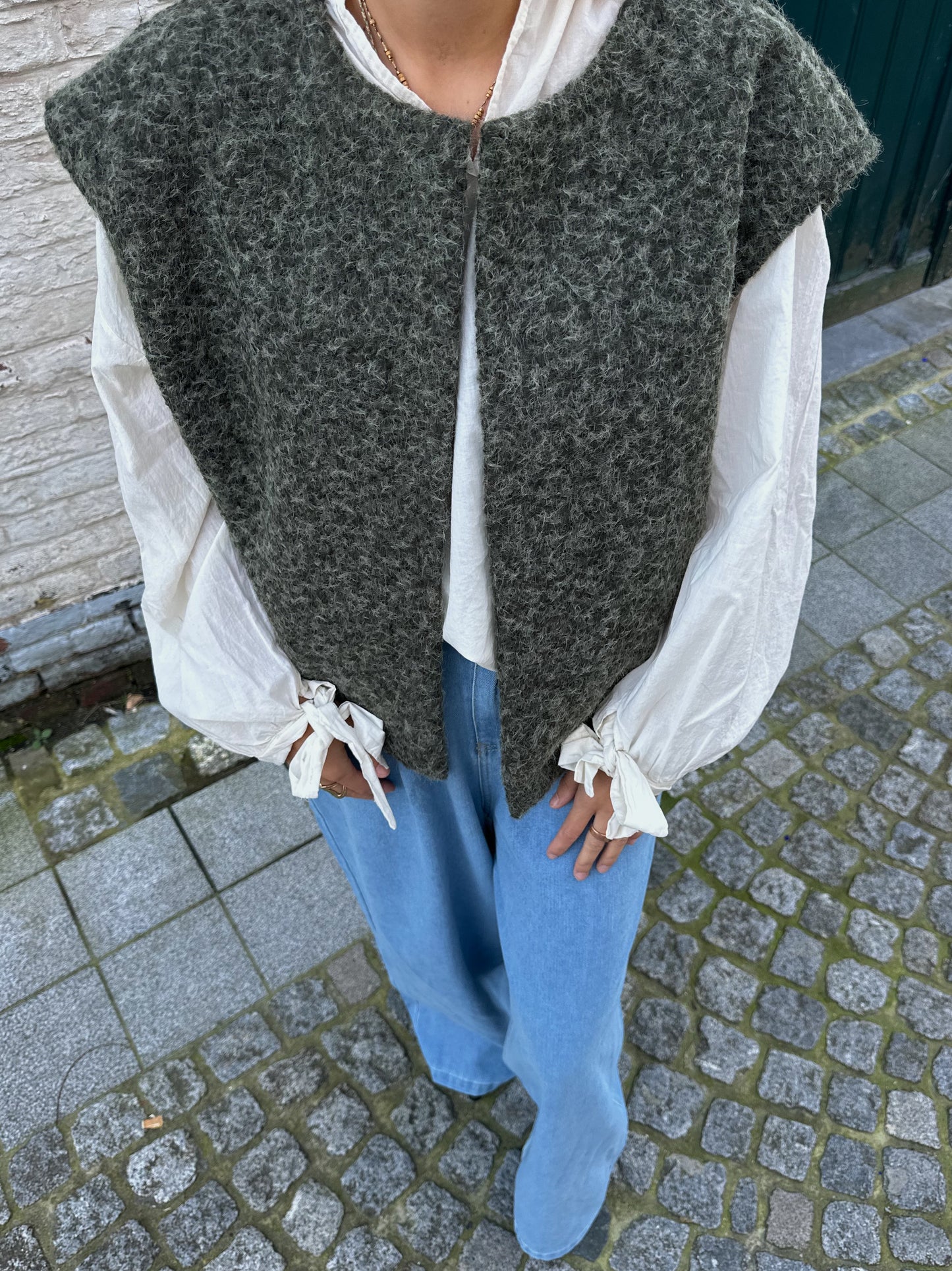 Sleeveless jacket - kaki