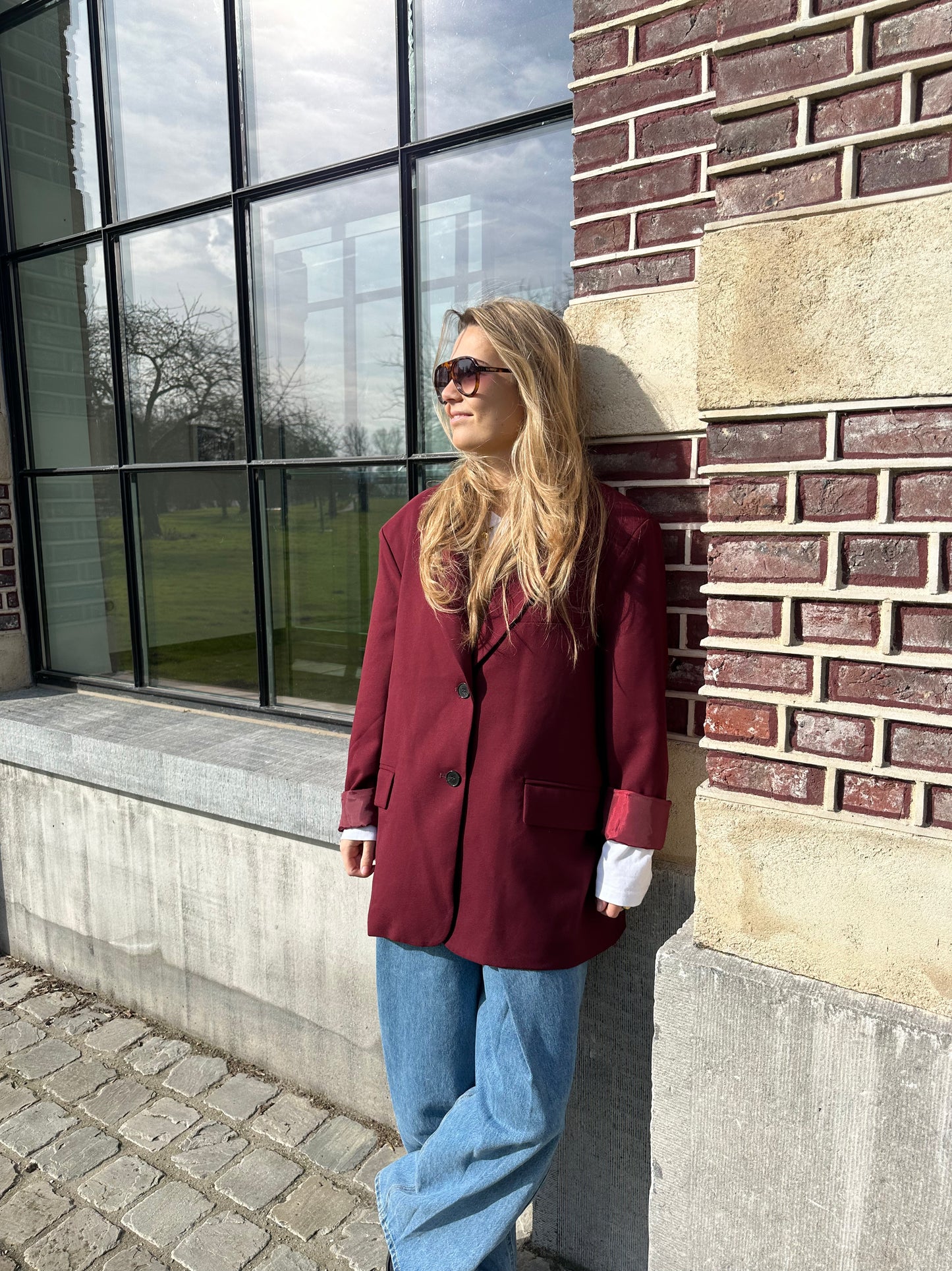 Bordeaux oversized blazer with open back