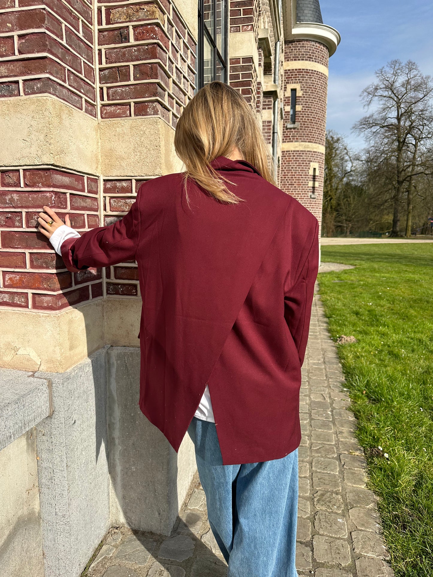 Bordeaux oversized blazer with open back