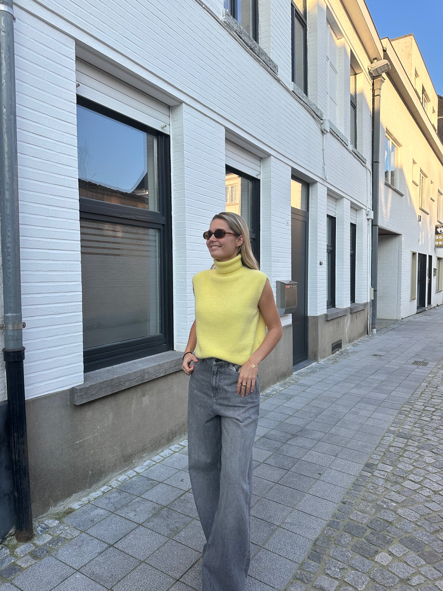 Turtleneck - Yellow