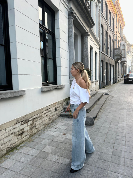 Off shoulder t-shirt