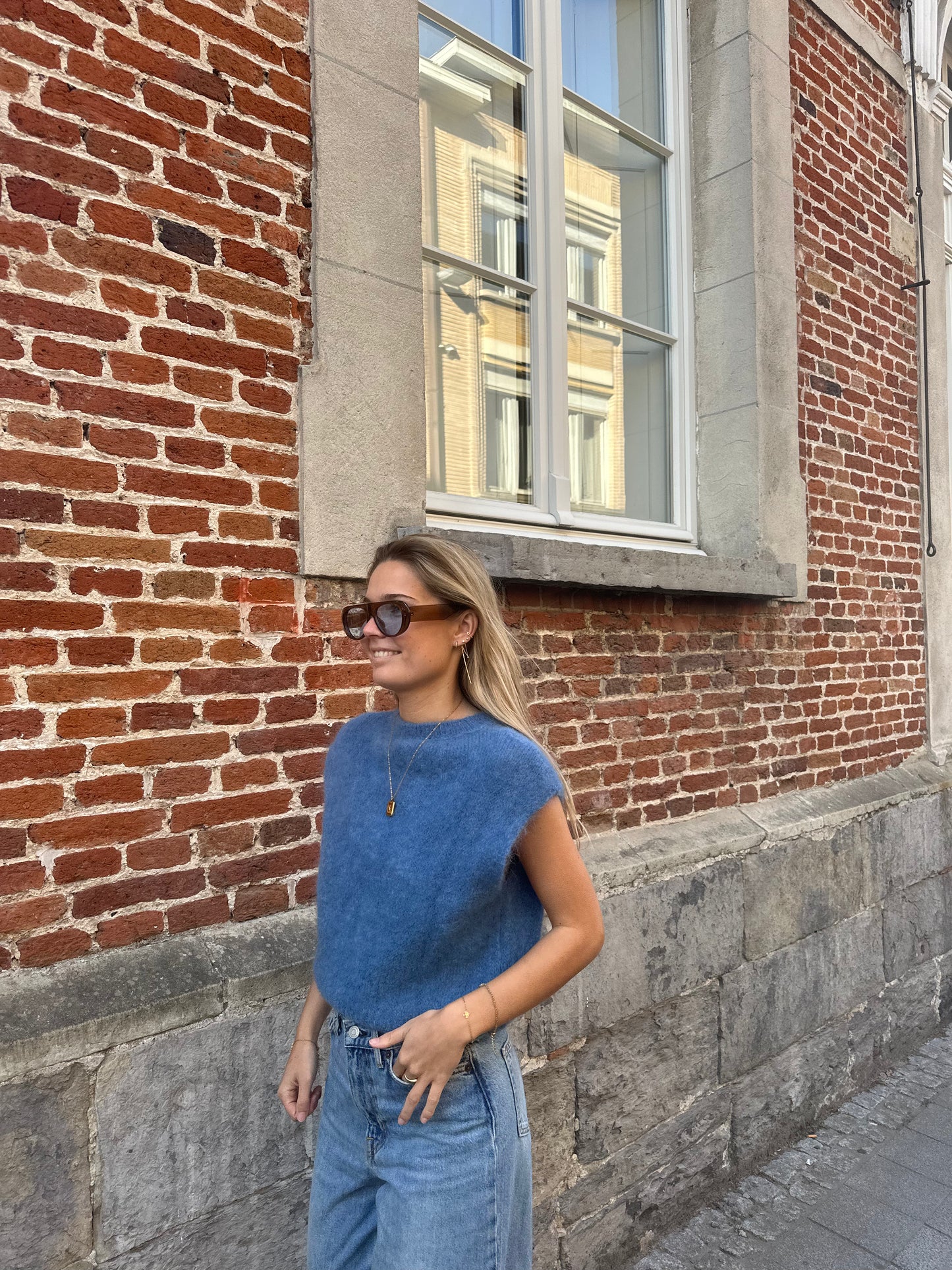 Sleeveless mohair sweater - jeans