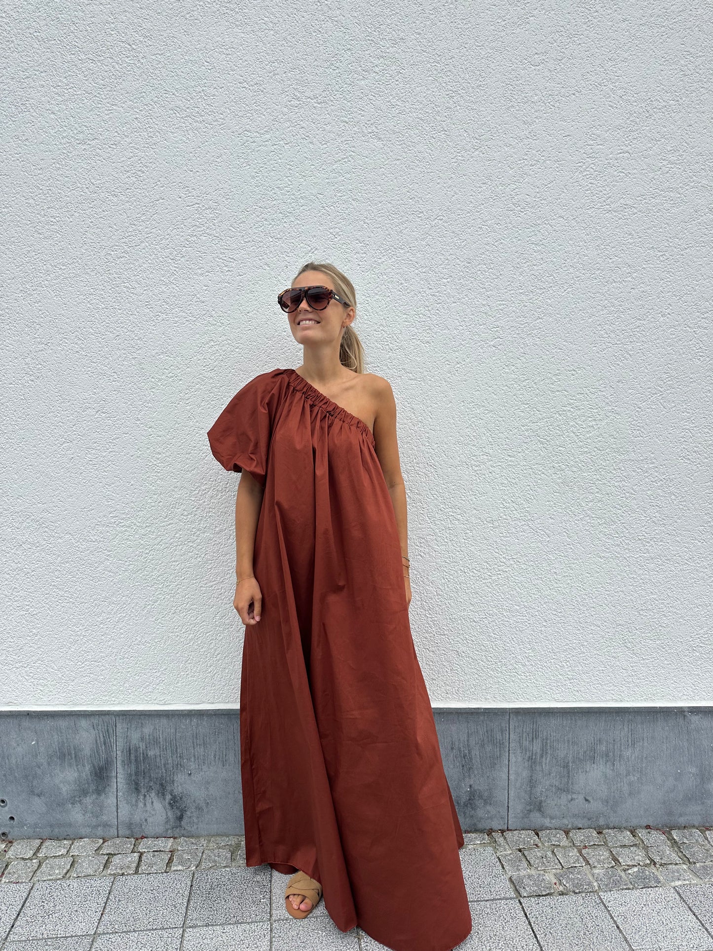 One shoulder dress terracotta