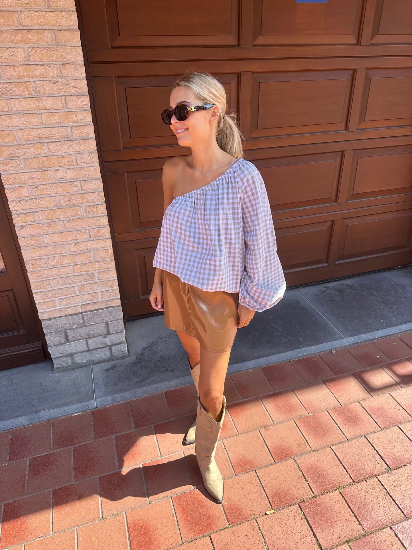 Off-shoulder blouse - beige