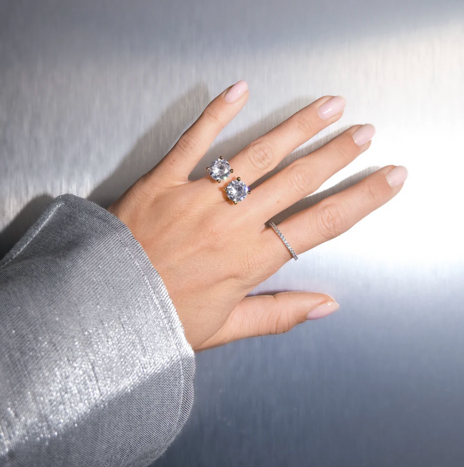 Double diamond ring